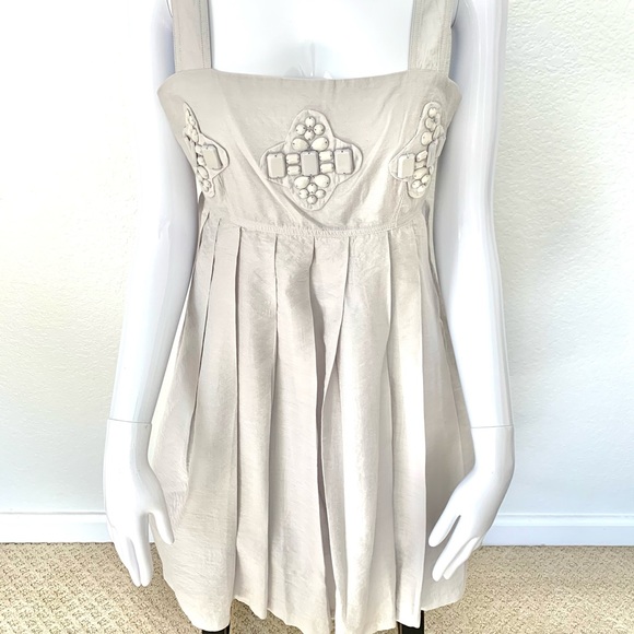 Charlotte Russe Sleeveless Babydoll Pleated Dress - Picture 7 of 13